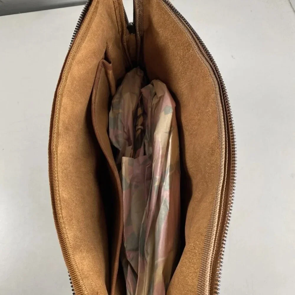 Leeds Leather Messenger Laptop Bag